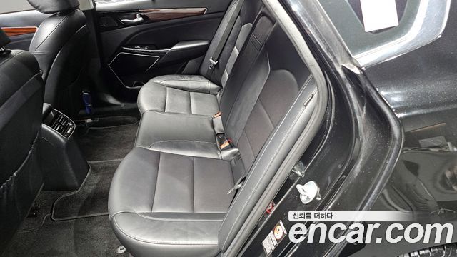Kia K7 2016 — photo 16