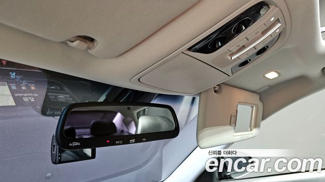 Kia K7 2016 — photo 27