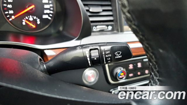 Kia K7 2016 — photo 29