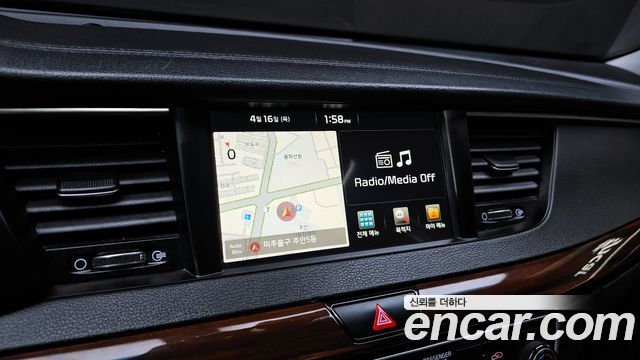 Kia K7 2016 — photo 30