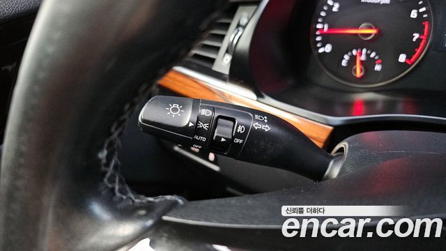 Kia K7 2016 — photo 33