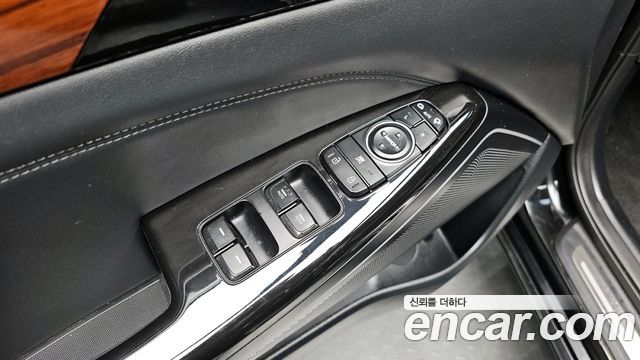 Kia K7 2016 — photo 34