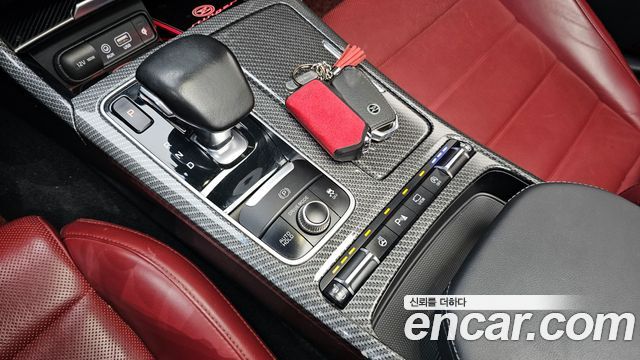 Kia Stinger 2018 — photo 9