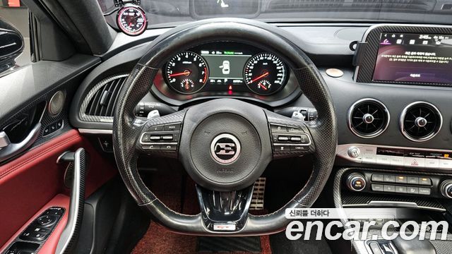 Kia Stinger 2018 — photo 13