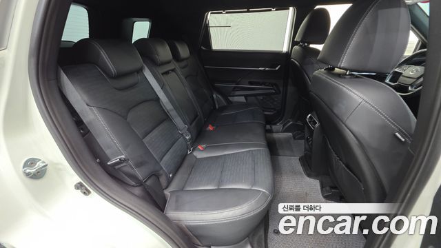 KG Mobility Torres 2023 — photo 25