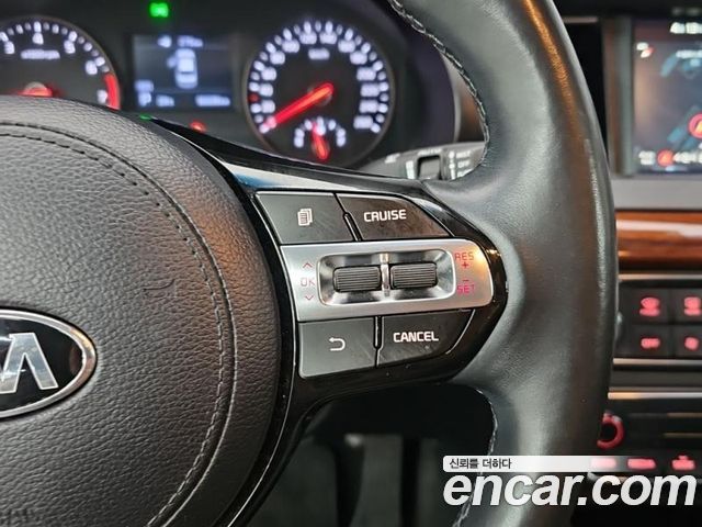 Kia K7 2016 — photo 8