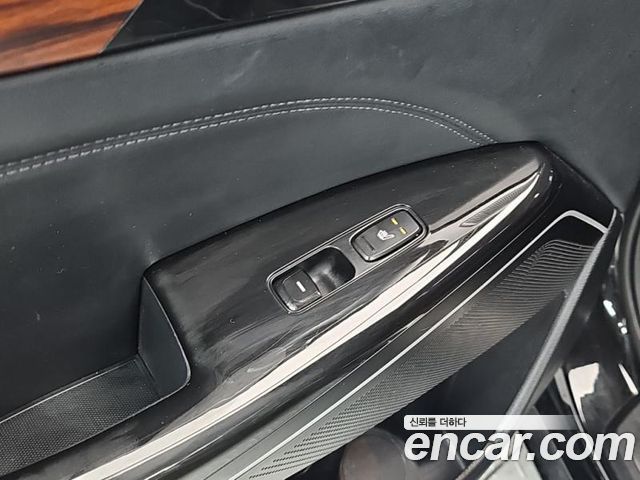Kia K7 2016 — photo 16