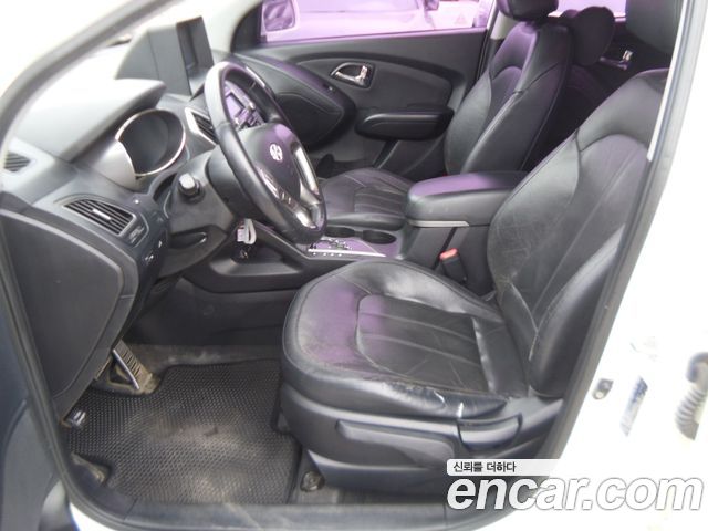 Hyundai Tucson 2011 — photo 9