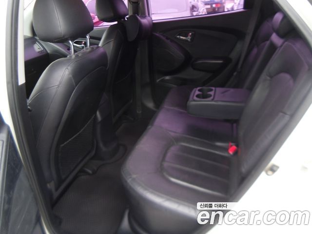 Hyundai Tucson 2011 — photo 10