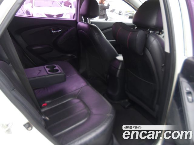 Hyundai Tucson 2011 — photo 12