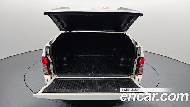 KG Mobility KORANDO 2016 — photo 20