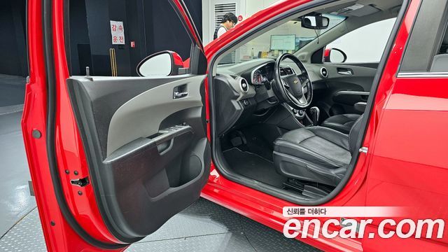 Chevrolet Korea Aveo 2018 — photo 13