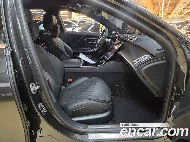 Mercedes-Benz S-Class 2025 — photo 2