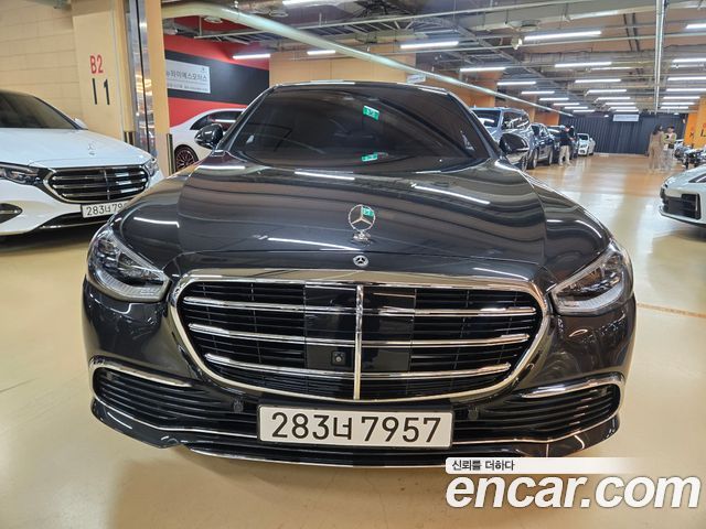 Mercedes-Benz S-Class 2025 — photo 5