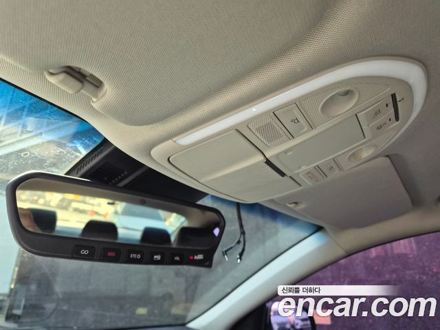 Genesis G70 2018 — photo 16