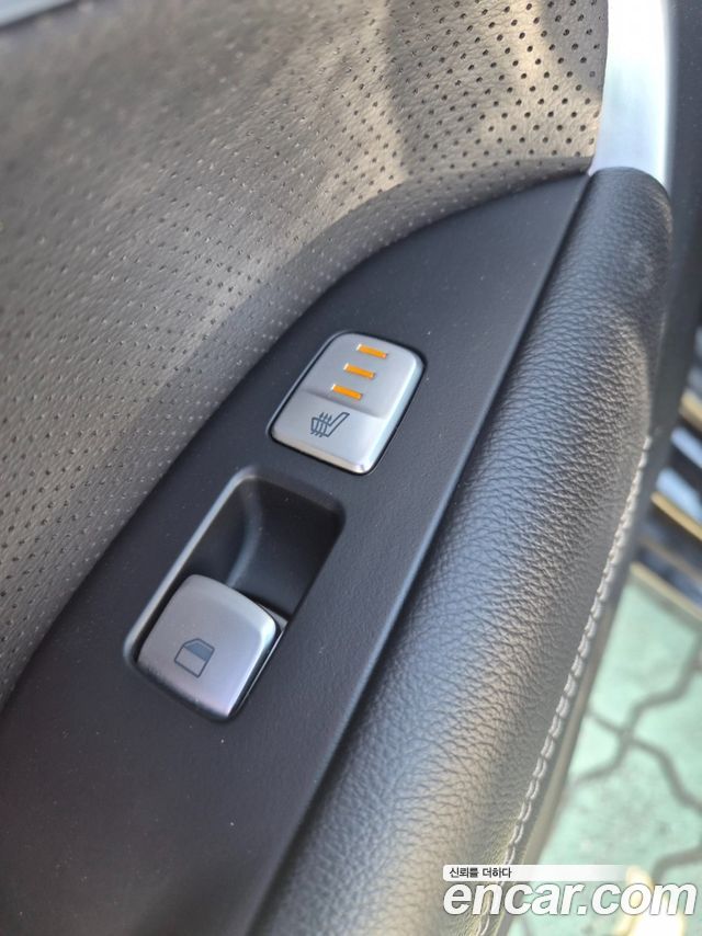 Genesis G70 2018 — photo 19