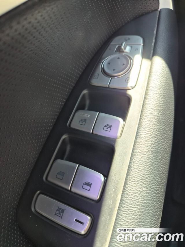 Genesis G70 2018 — photo 20
