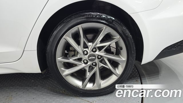 Genesis G70 2022 — photo 7