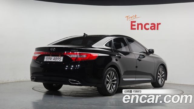 Hyundai Grandeur 2011 — photo 2