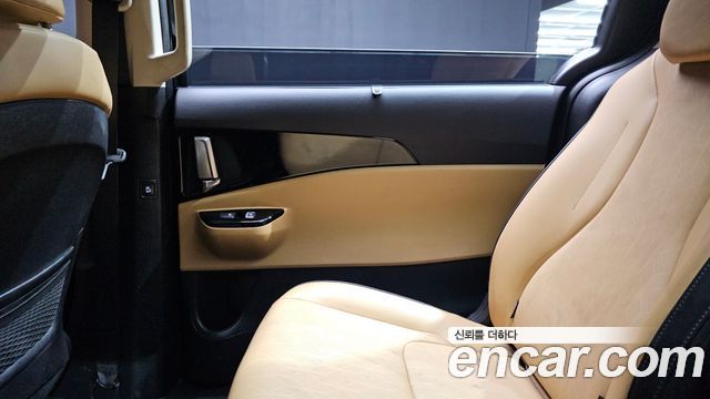 Kia Canival 2023 — photo 15