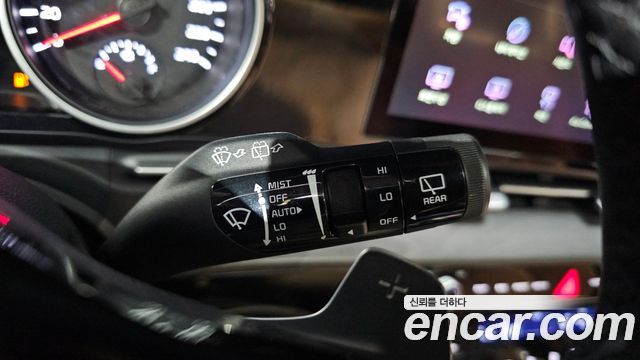 Kia Canival 2023 — photo 27