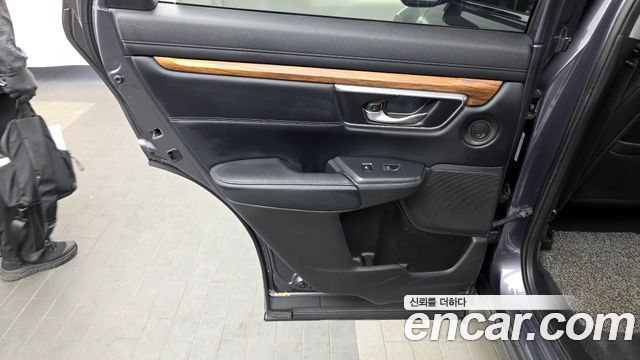 Honda CR-V 2017 — photo 15