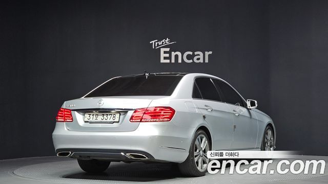 Mercedes-Benz E-Class 2014 — photo 2