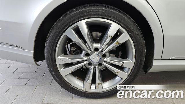 Mercedes-Benz E-Class 2014 — photo 5