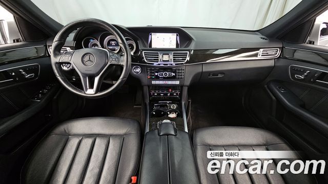 Mercedes-Benz E-Class 2014 — photo 7