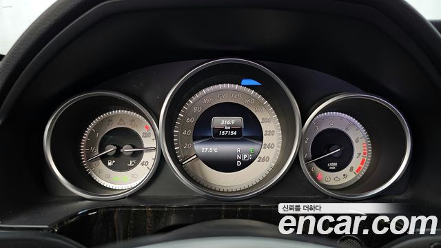 Mercedes-Benz E-Class 2014 — photo 8