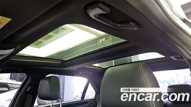 Mercedes-Benz E-Class 2014 — photo 18