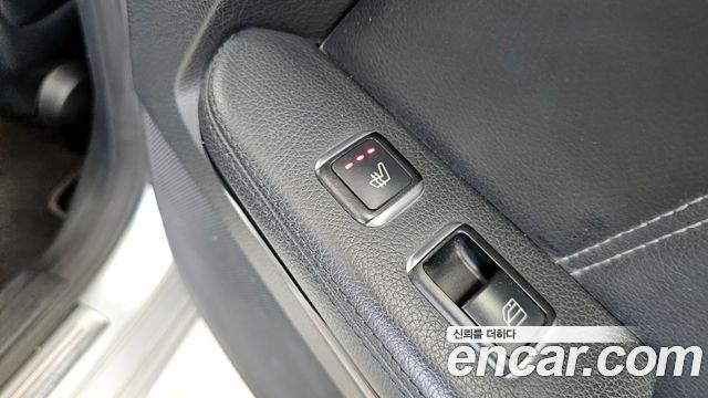 Mercedes-Benz E-Class 2014 — photo 19