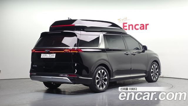 Kia Canival 2022 — photo 2