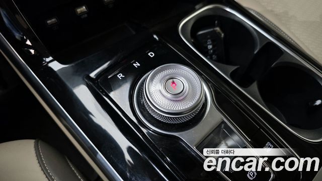 Kia Canival 2022 — photo 12