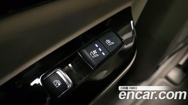 Kia Canival 2022 — photo 23