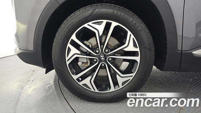 Hyundai Santafe 2019 — photo 5