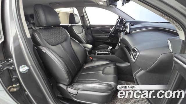 Hyundai Santafe 2019 — photo 11