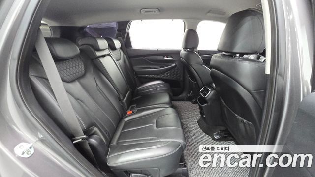 Hyundai Santafe 2019 — photo 12
