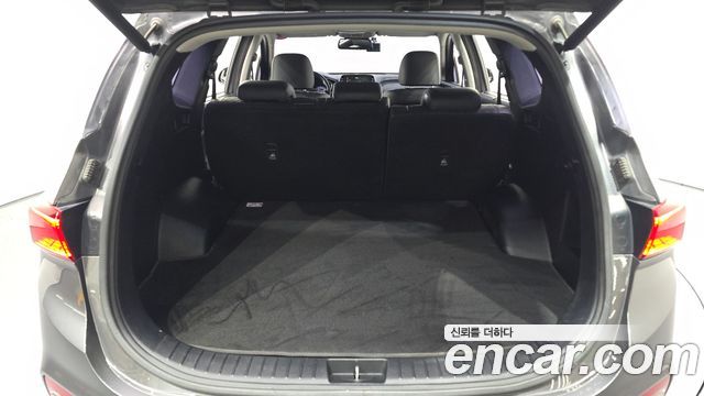Hyundai Santafe 2019 — photo 20