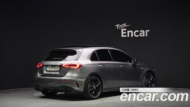 Mercedes-Benz A-Class 2023 — photo 2