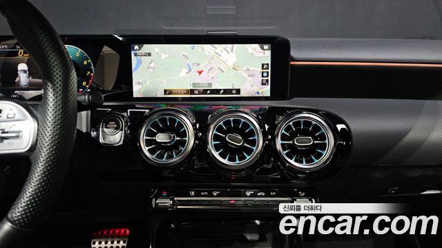 Mercedes-Benz A-Class 2023 — photo 13