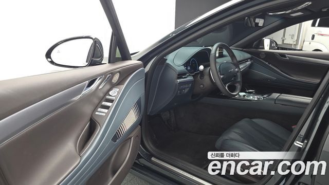Genesis G80 2023 — photo 17