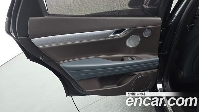 Genesis G80 2023 — photo 15