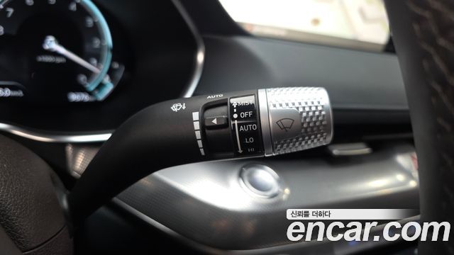 Genesis G80 2023 — photo 29