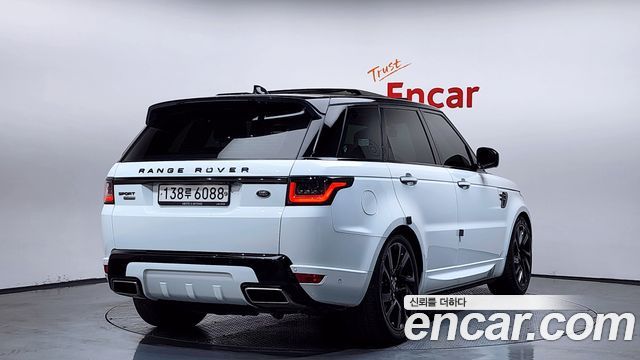 Land Rover Range Rover Sport 2019 — photo 2