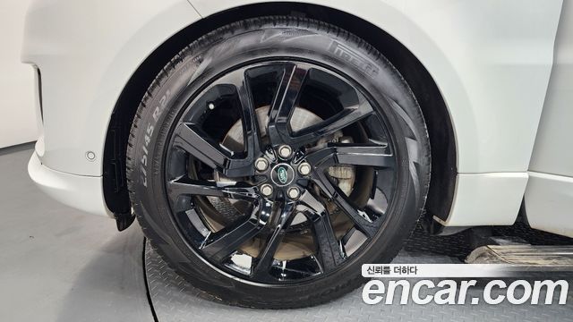 Land Rover Range Rover Sport 2019 — photo 5