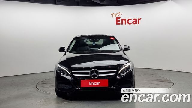 Mercedes-Benz C-Class 2018 — photo 3