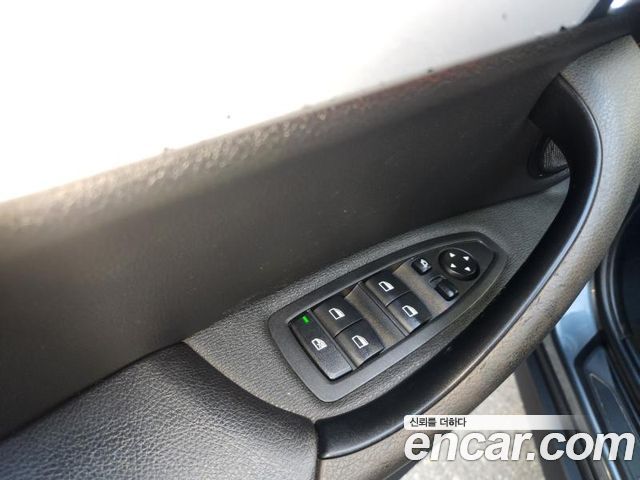 BMW X1 2018 — photo 12