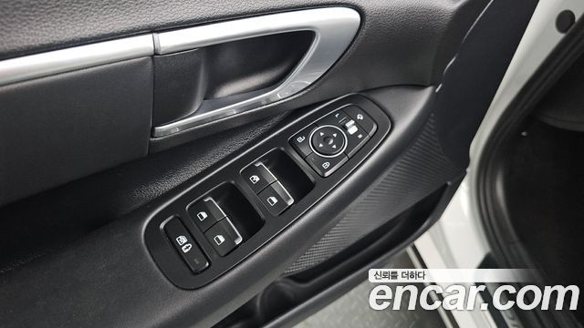 Hyundai Sonata 2020 — photo 17