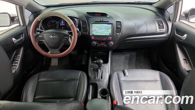 Kia K3 2014 — photo 10